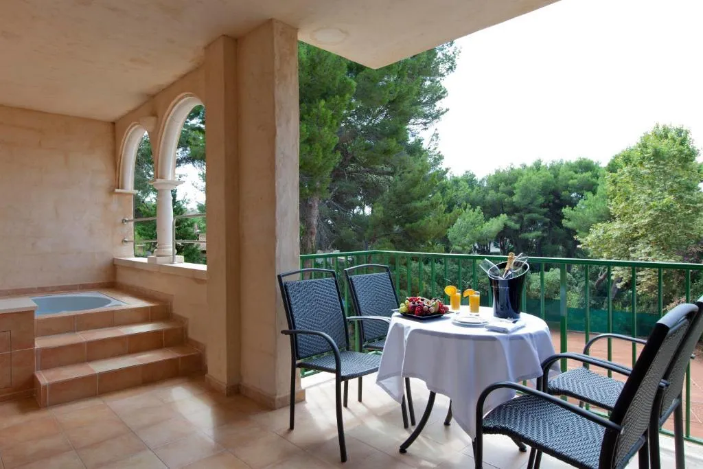 Room, Lago Garden Apart-suites & Spa Hotel, Majorca