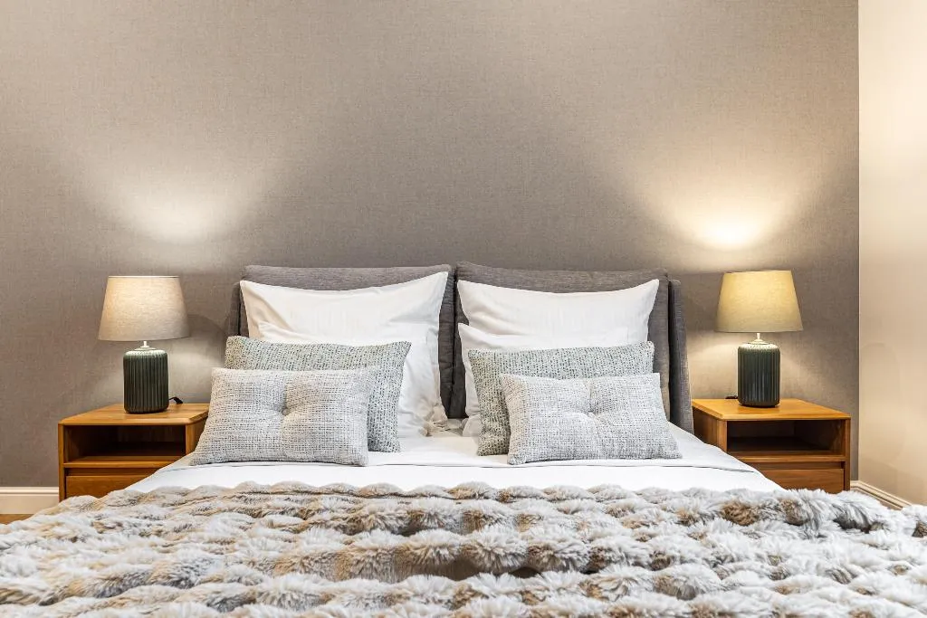 STUDIO SUPERIOR CITY VIEW Room, Venetian House Market Square Aparthotel, Krakow