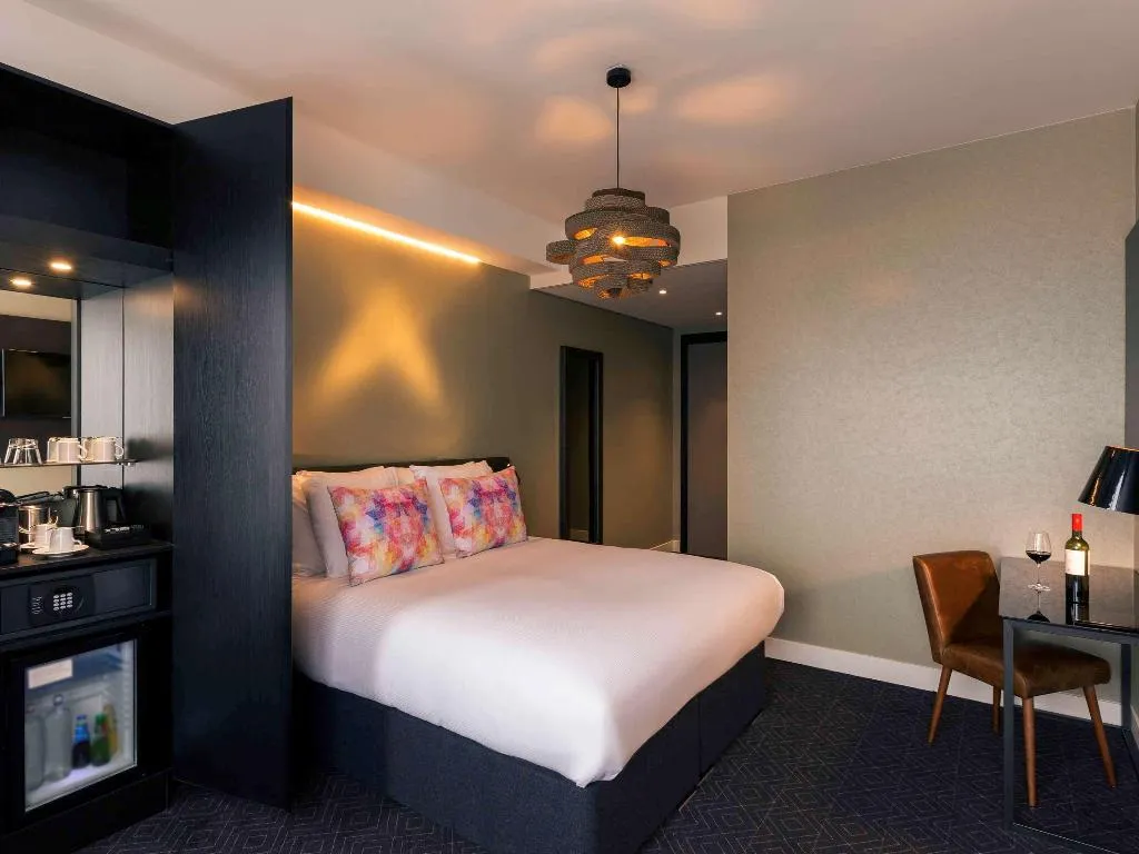 Room, Mercure Hotel Amsterdam Sloterdijk Station, Amsterdam