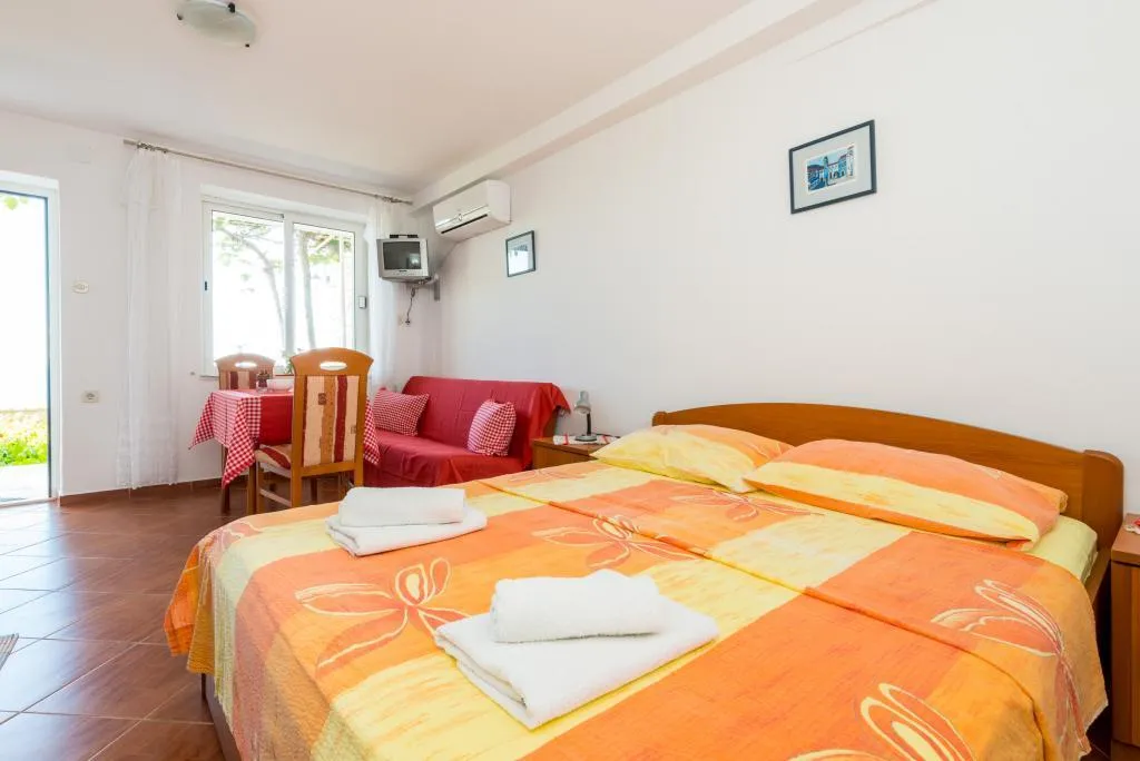 STUDIO SEA VIEW WITH TERRACE Room, Guesthouse Home Sweet Home, Dubrovnik