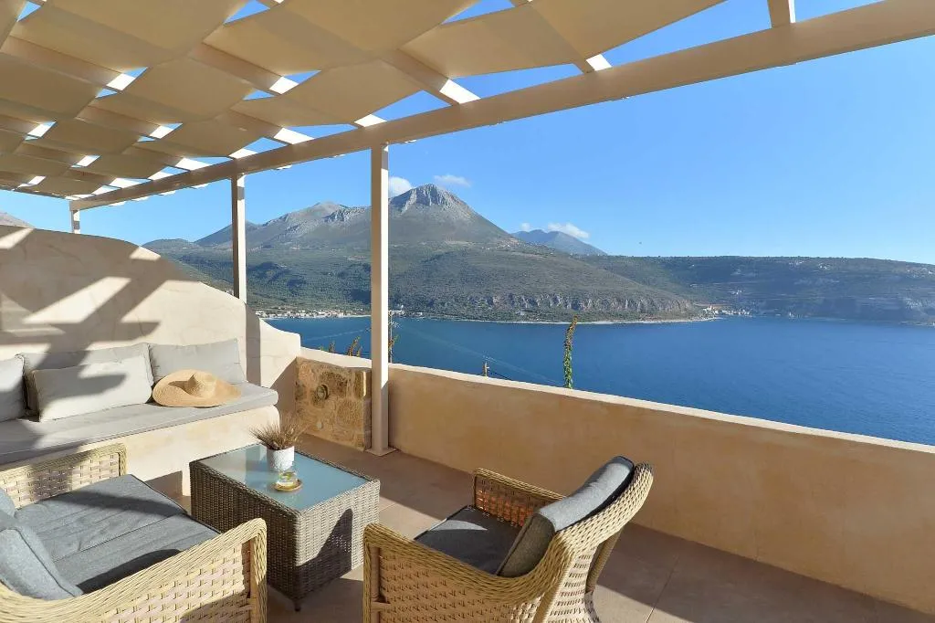 JUNIOR SUITE SEA VIEW Room, Akrolithi Boutique Hotel & Suites, Kalamata