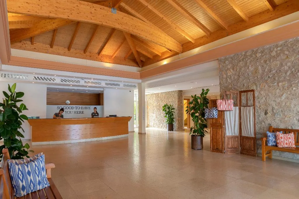 Lobby, HM Mar Blau, Majorca