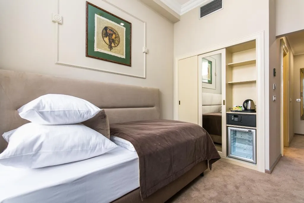 SINGLE SUPERIOR Room, Hotel Caruso Old Town Prague, Prague