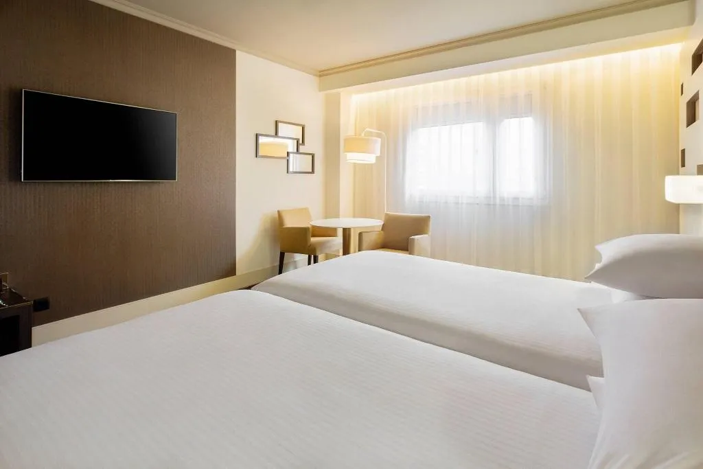 TWIN PREMIUM Room, Marriott Hotel Madrid Auditorium, Madrid