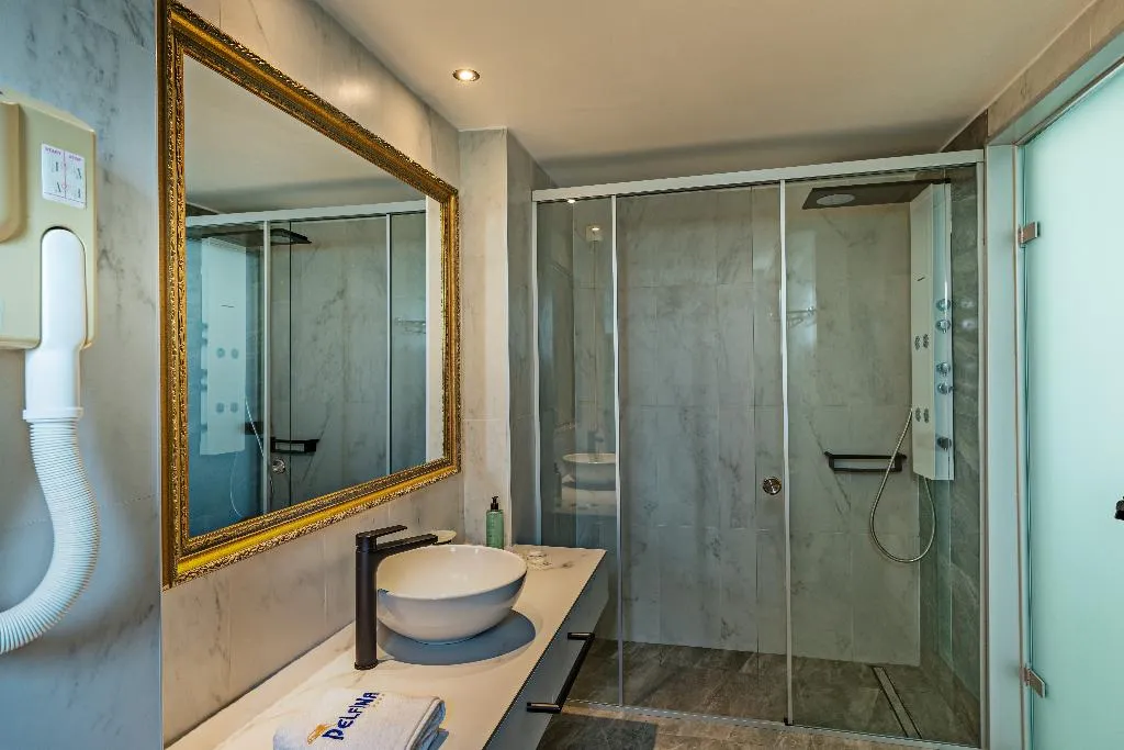 SUITE WITH PRIVATE POOL Room, Delfina Tropic Beach, Crete