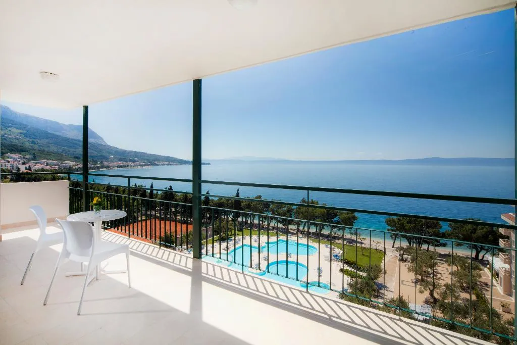 SUITE SIDE SEA VIEW WITH BALCONY Room, Bluesun hotel Neptun, Split