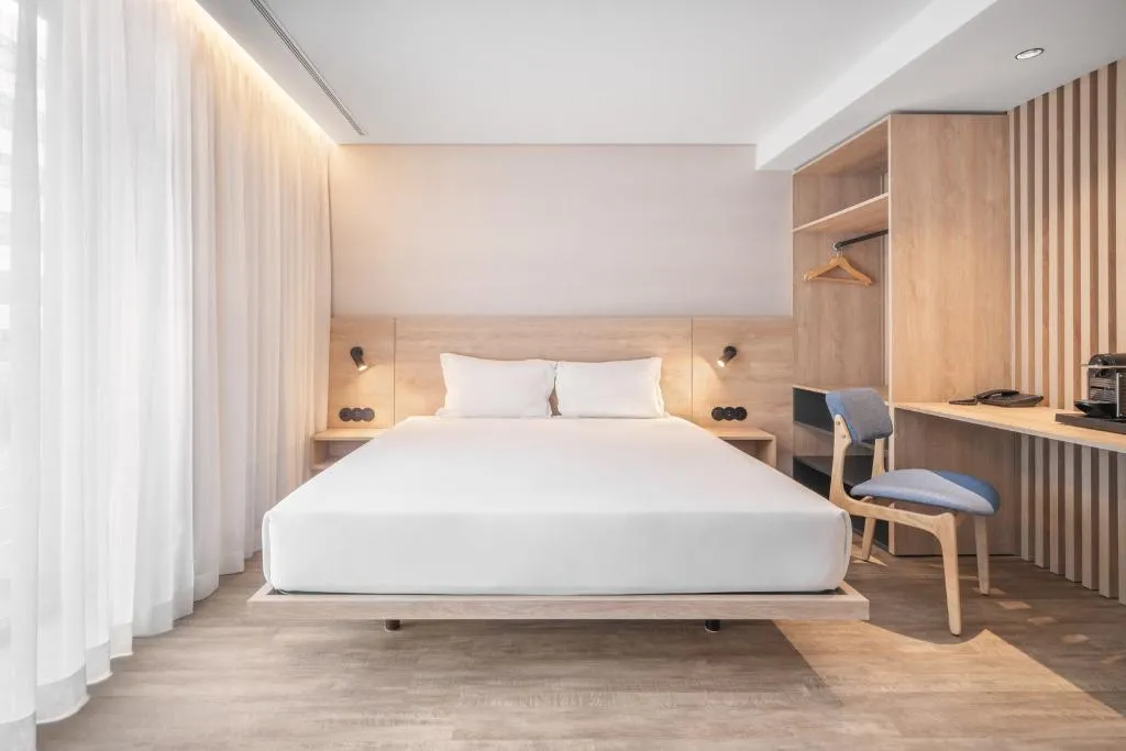 APARTMENT WITH BALCONY Room, Moov Apartments Boavista, Porto