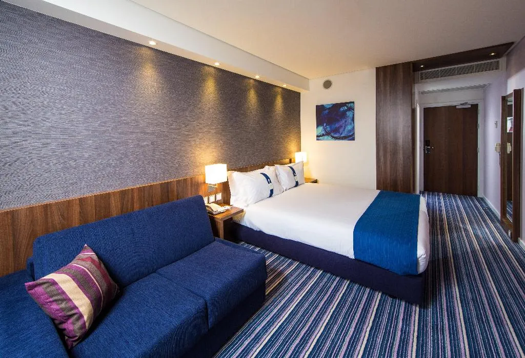 DOUBLE WITH DOUBLE BED Room, Holiday Inn Express Lisbon Airport, Lisbon