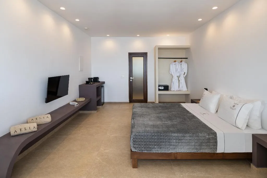 DOUBLE LUXURY Room, Aelia Thalassa, Santorini