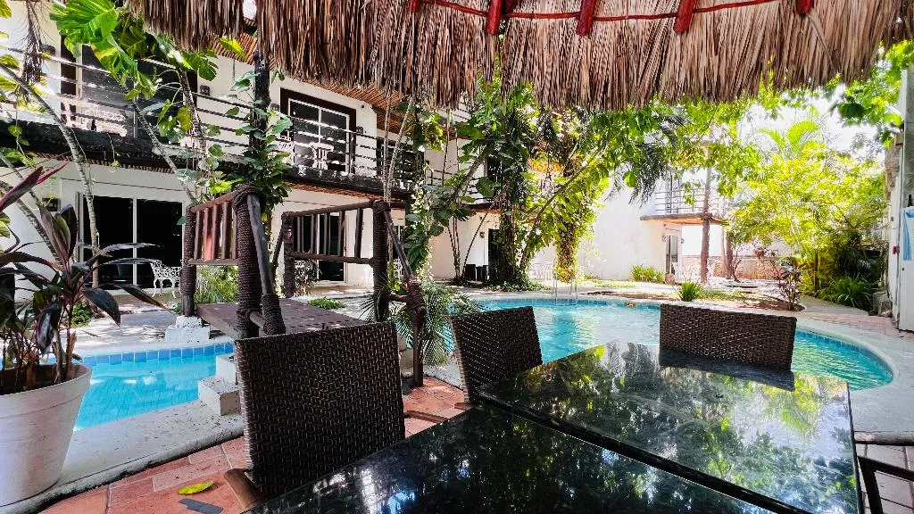 General view, Mayan Art 10 Avenue, Playa Del Carmen