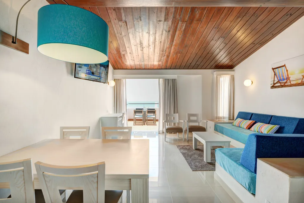 APARTMENT DELUXE OCEAN VIEW ONE BEDROOM Room, 3HB Golden Beach, Algarve