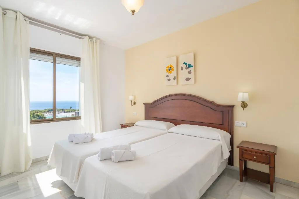 APARTMENT SEA VIEW ONE BEDROOM Room, Hotel Playamaro, Costa Del Sol