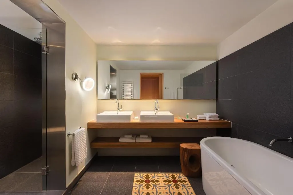 Room, Le Meridien Barcelona, Barcelona
