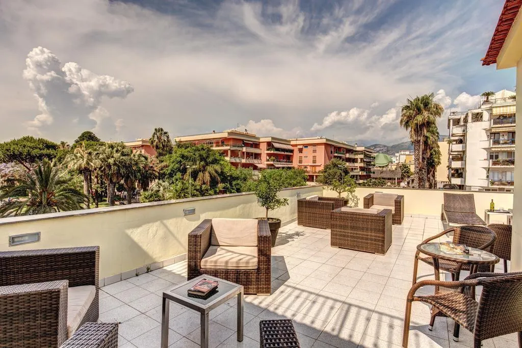 Terrace, Hotel Nice, Naples