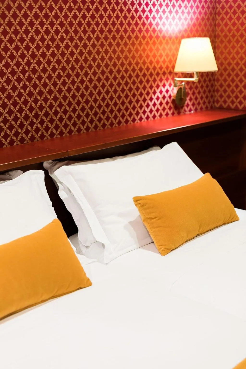 DOUBLE SUPERIOR QUEEN BED Room, Madison, Rome