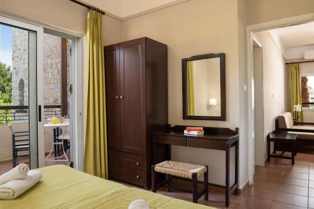 Room, Talos Hotel Apartments, Crete