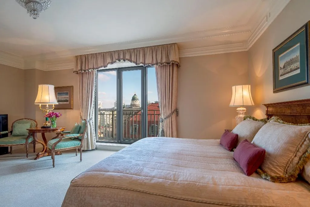 SUITE Presidential Room, Regent Berlin, Berlin