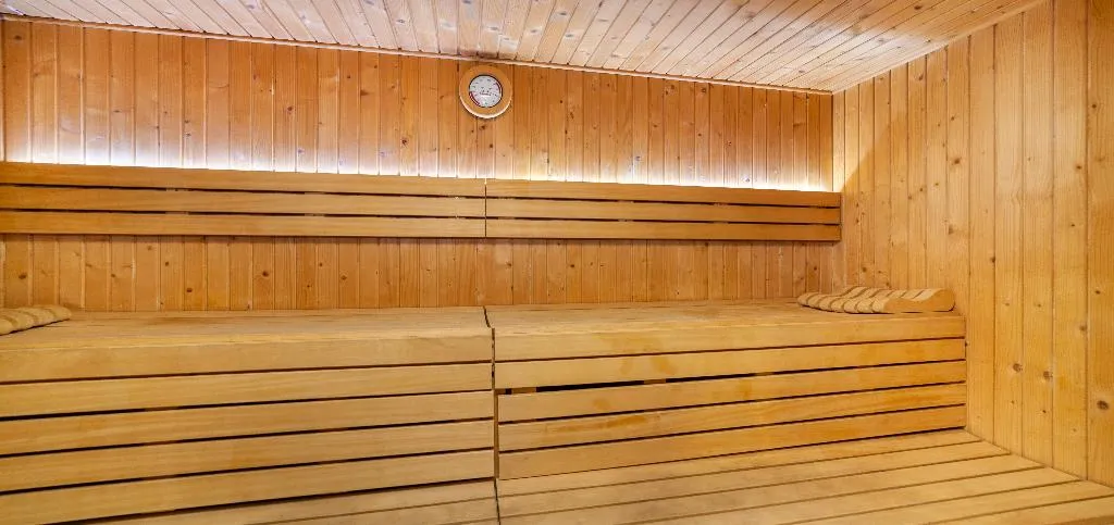 Sports and Entertainment, Globales Don Pedro Adults Only +16, Majorca