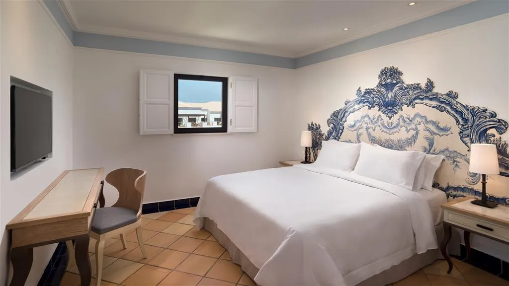 Room, Pine Cliffs Hotel, a Luxury Collection Resort, Algarve