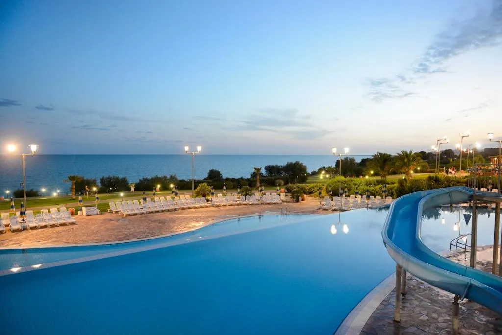 Pool, Serenusa Resort, Catania