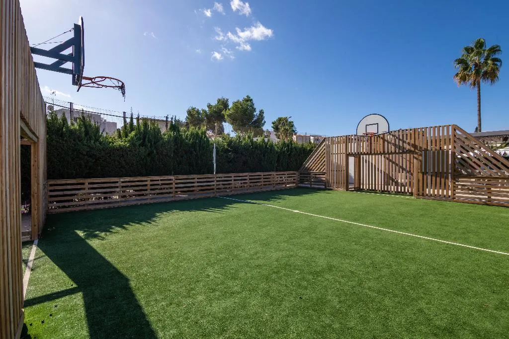 Sports and Entertainment, JS Portocolom Suites, Majorca