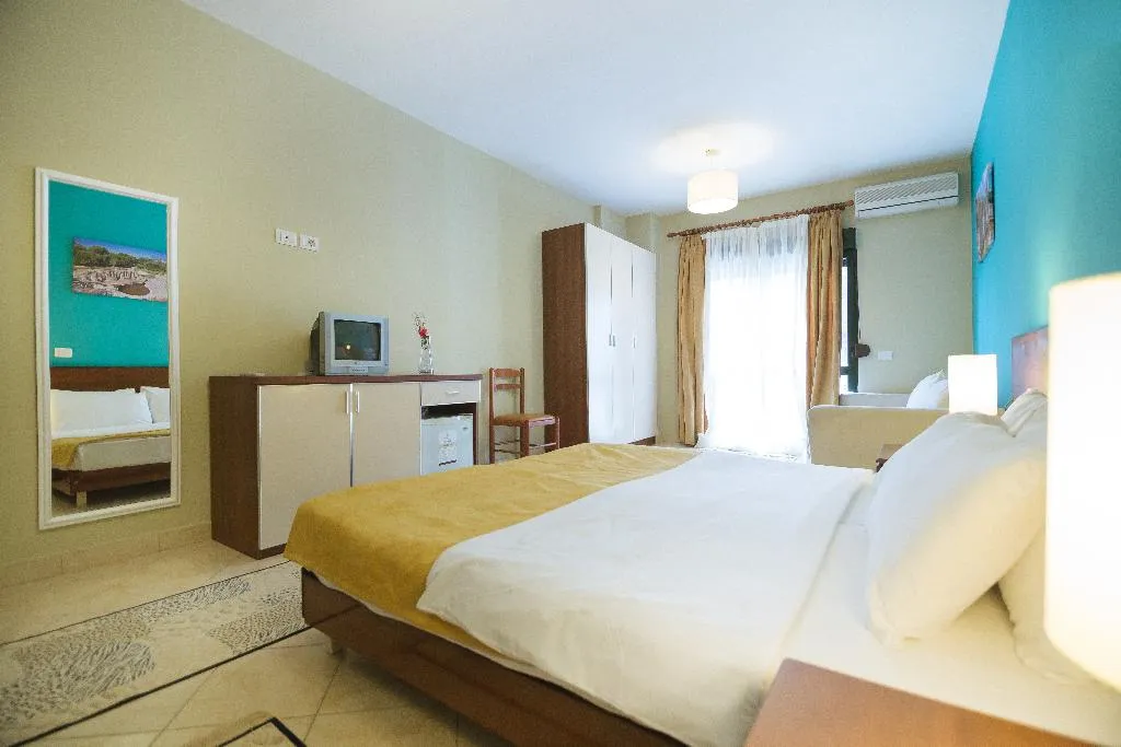 Room, Akileda Hotel, Durres