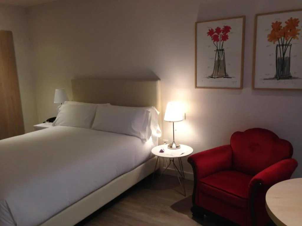Room, San Lorenzo Suites, Madrid