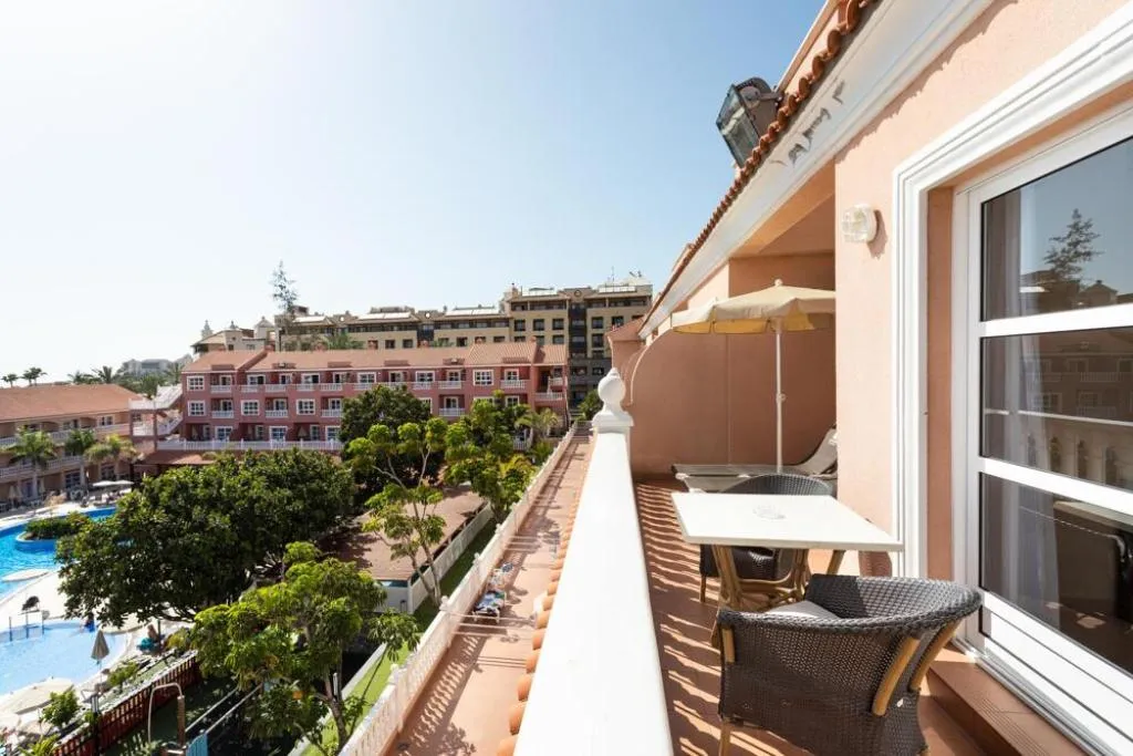 APARTMENT WITH BALCONY Room, El Duque, Tenerife