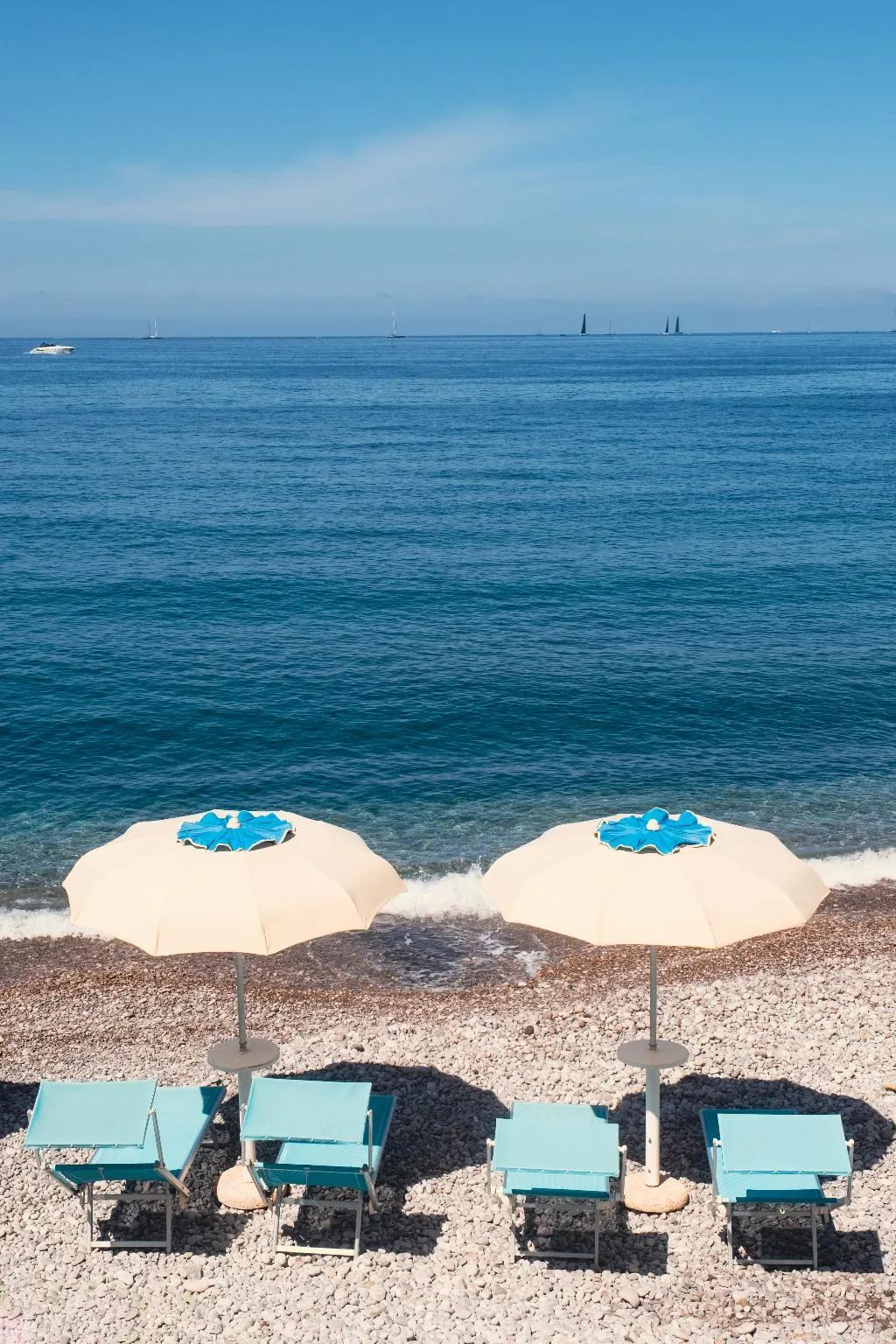 Beach, Alimuri Bay Resort, Naples