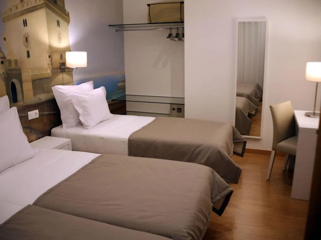 TRIPLE STANDARD Room, Lisbon Style Guesthouse, Lisbon