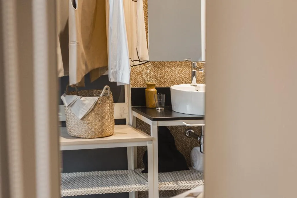 SINGLE STANDARD Room, Room Select Tetuán, Seville