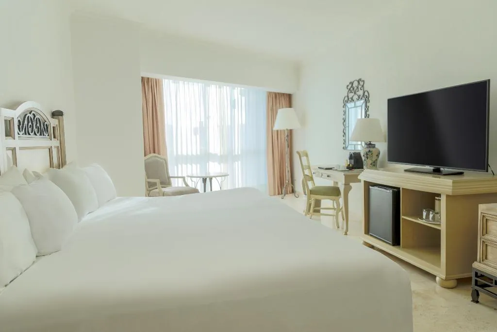 SINGLE SUPERIOR Room, Sandos Cancun All Inclusive - Adults Only, Cancun Area