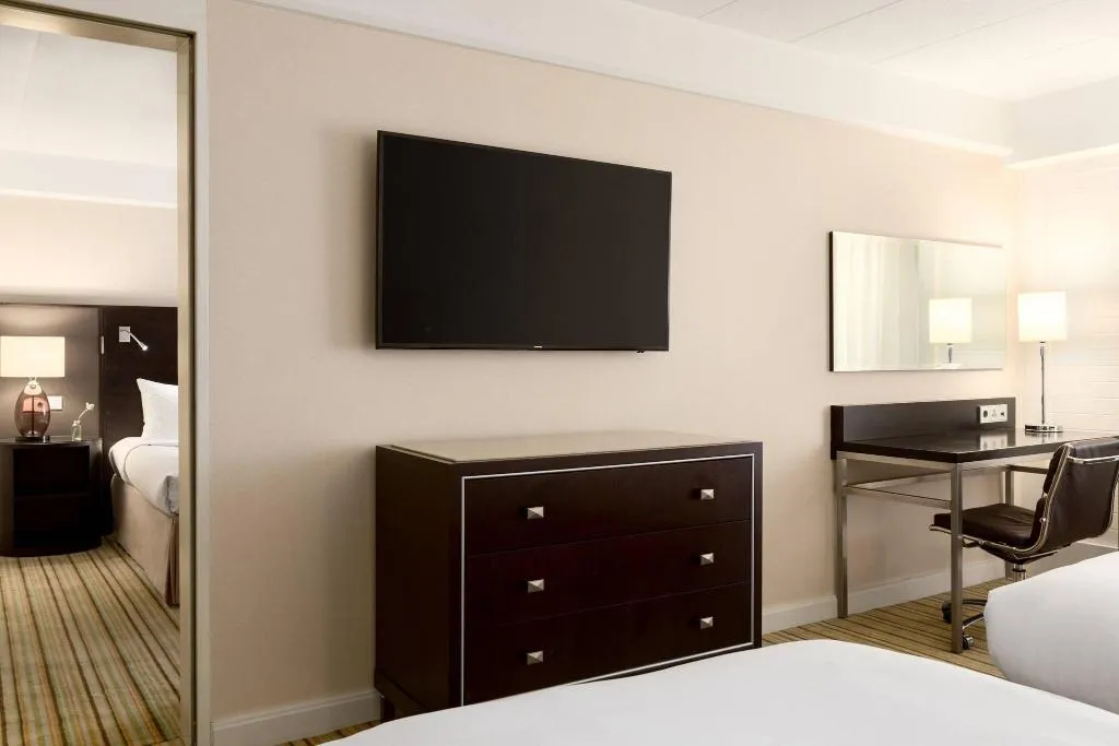 Room, Renaissance Amsterdam Hotel, Amsterdam