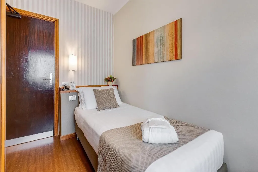 SINGLE CLASSIC Room, Best Western Hotel Piccadilly, Naples