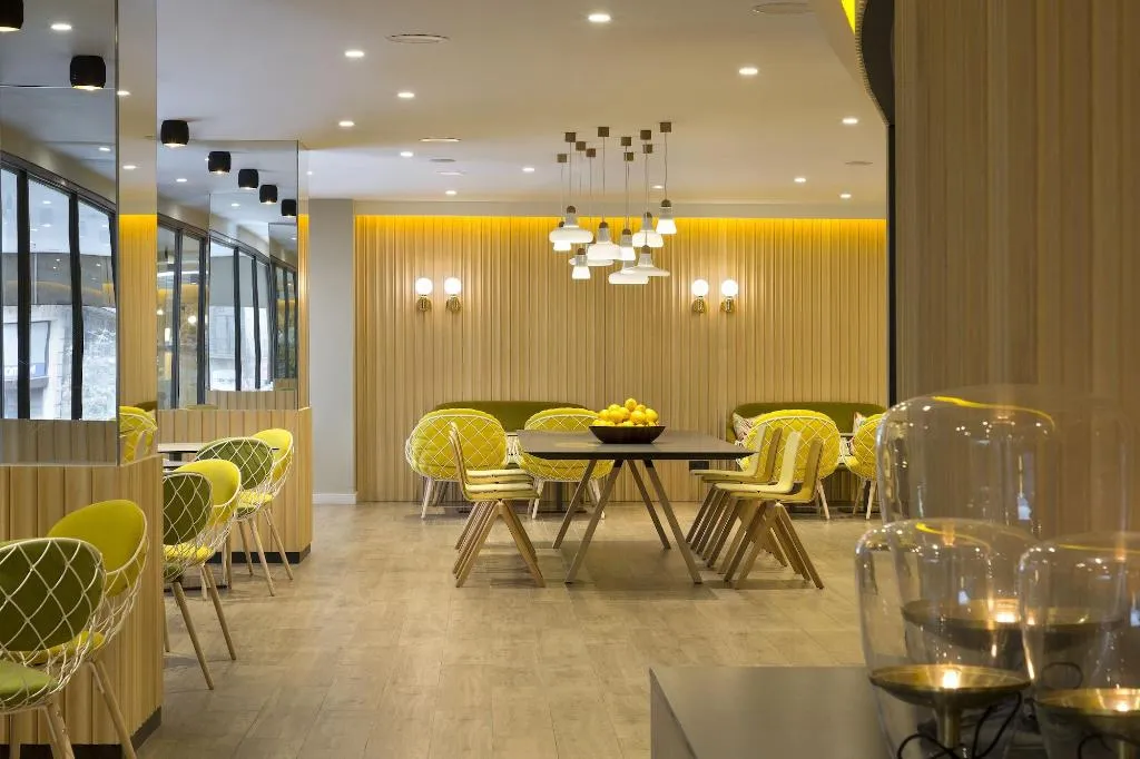Restaurant, Citadines Ramblas Barcelona, Barcelona