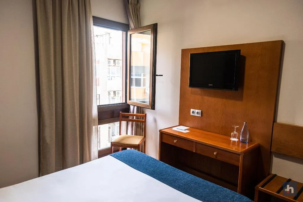 DOUBLE SINGLE USE CAPACITY 1 Room, Adonis Plaza, Tenerife