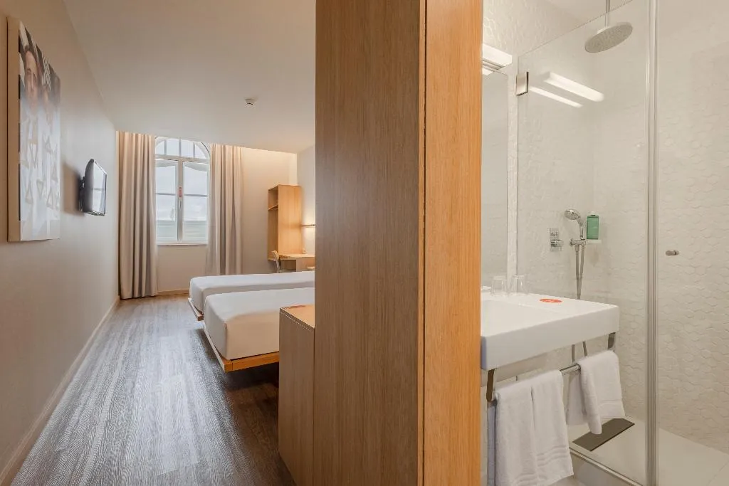 TWIN STANDARD Room, Moov Hotel Porto Centro, Porto