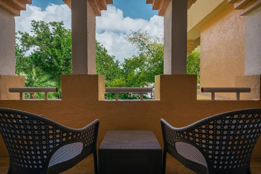 FAMILY ROOM TWO BEDROOMS Room, Iberostar Waves Paraiso del Mar All Inclusive, Cancun Area
