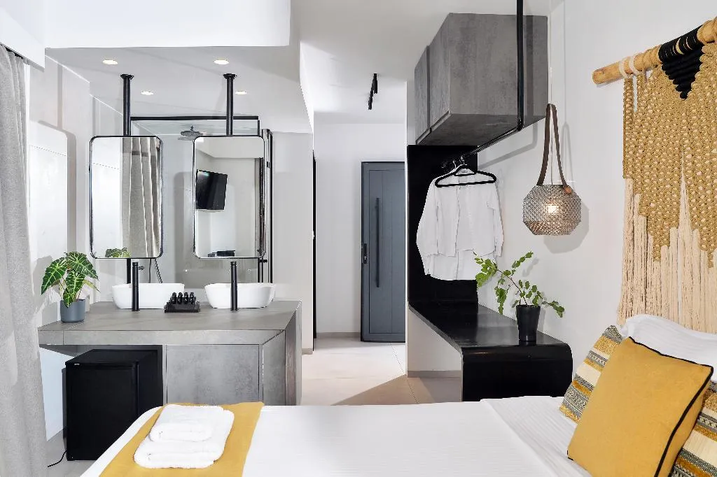 DOUBLE DELUXE Room, Yianna Hotel, Kefallinia