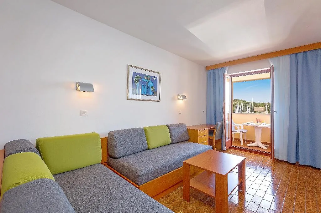 APARTMENT CAPACITY 6 Room, Maistra Select Riva Apartments, Istria