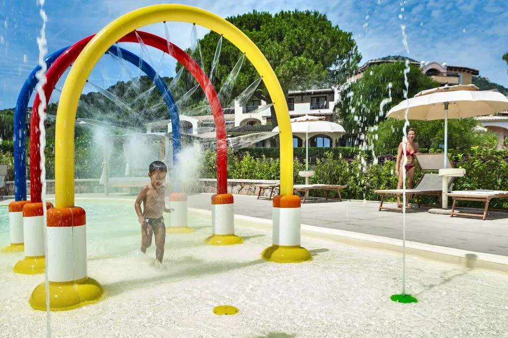 Pool, Abi d'Oru, Olbia