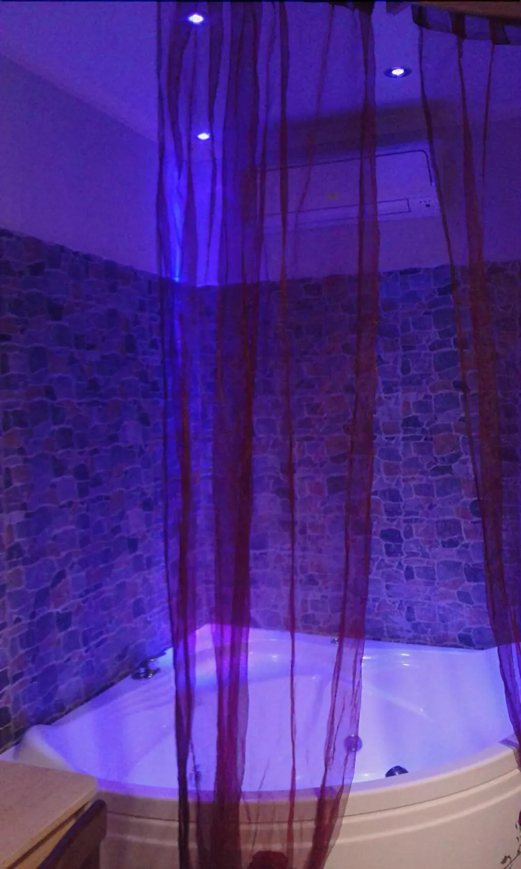 Room, Hotel LePinède, Naples