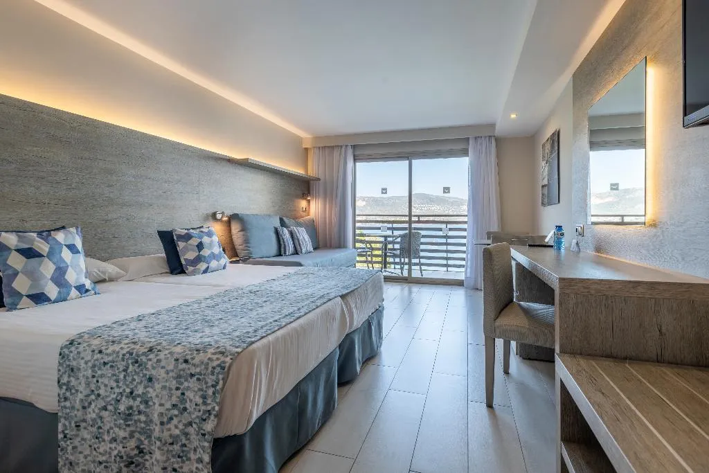 STUDIO SIDE SEA VIEW Room, Leonardo Royal Htl Mallorca Palmanova Bay, Majorca