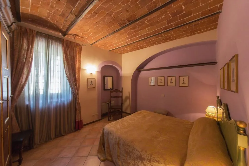 FAMILY ROOM TWO BEDS Room, Villa Casagrande, Florence