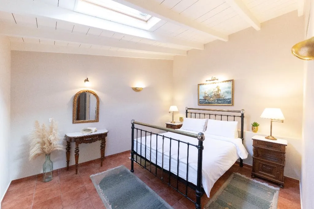 SINGLE GARDEN VIEW Room, Nafsimedon, Kalamata