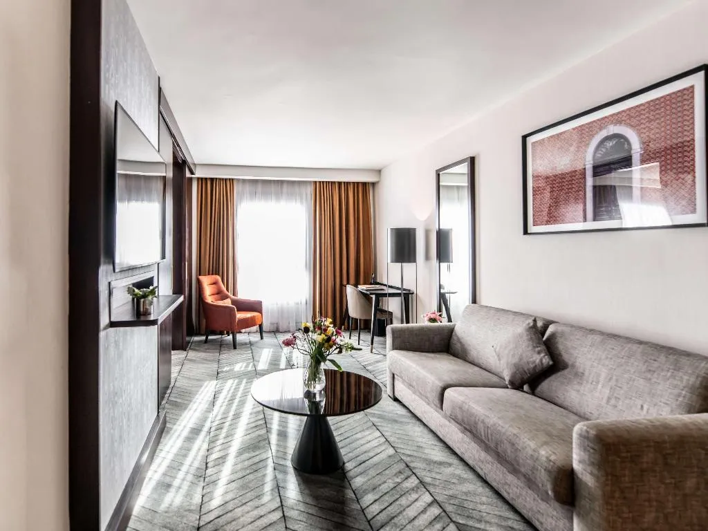 SUITE PRESTIGE Room, Sofitel Lisbon Liberdade, Lisbon