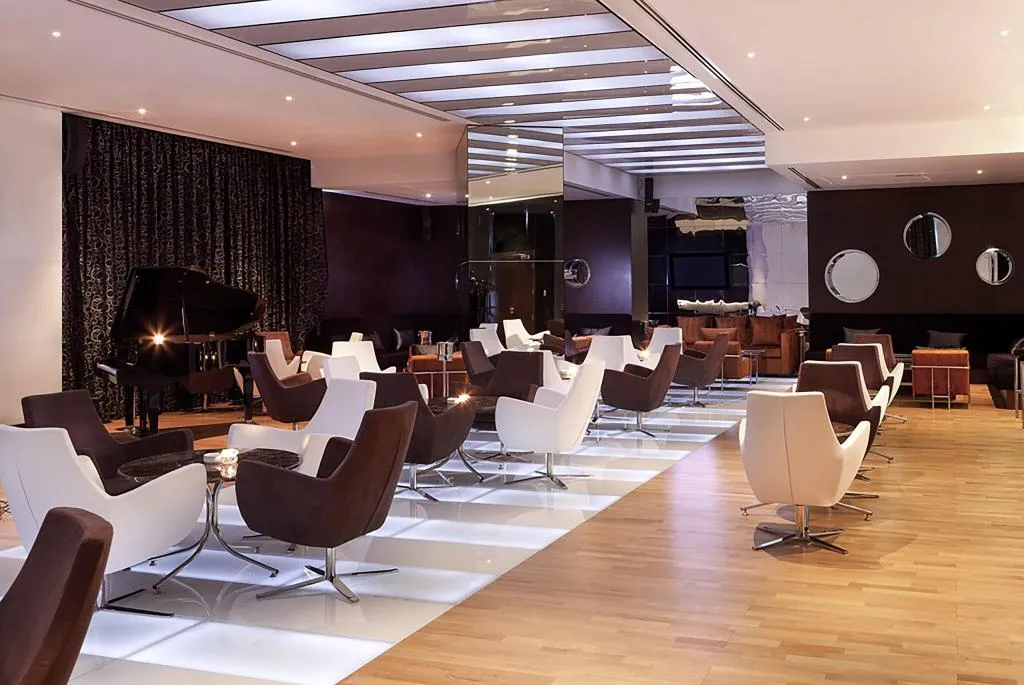 Bar, Adagio Premium Dubai Al Barsha, Dubai
