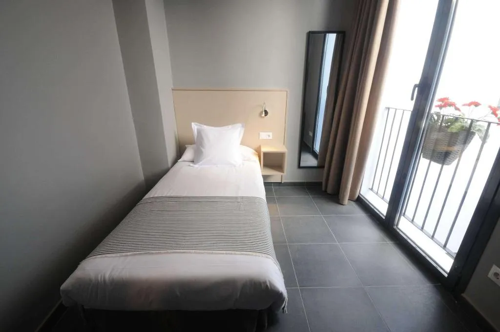 Room, Catalina Suites San Nicolas 3*, Valencia