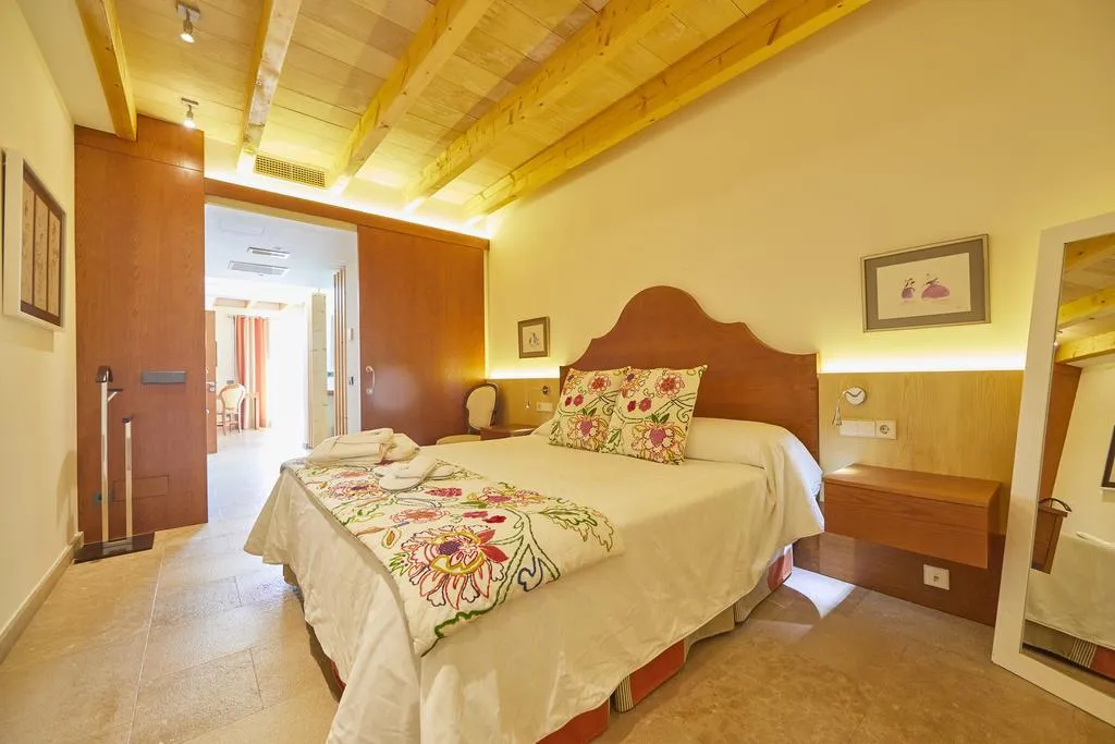 JUNIOR SUITE STANDARD Room, Hotel Rural S'Olivaret, Majorca