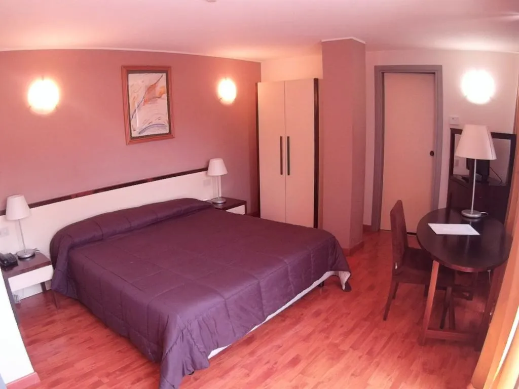 DOUBLE STANDARD Room, Cristal Hotel Palermo, Palermo